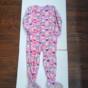 Girls long sleeve pajamas size 5